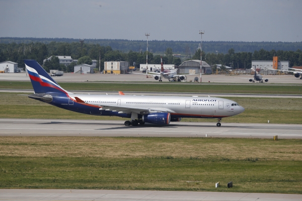 ▲에어버스 여객기가 러시아 모스크바 공항에 착륙해 있다. 모스크바/AP뉴시스
