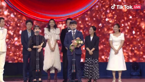 ▲'오징어게임'(사진=틱톡 생중계 화면)