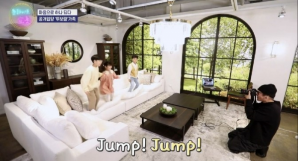 ▲'문라이트 쇼룸'(사진제공=IHQ)