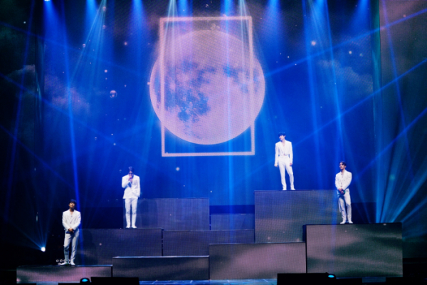 ▲하이라이트(사진 = 어라운드어스 제공)