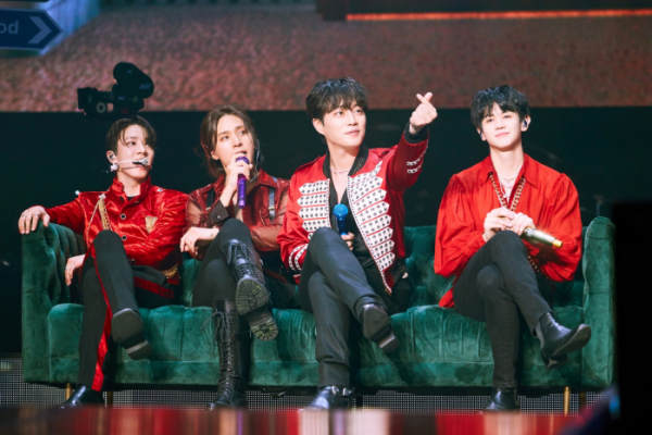 ▲하이라이트(사진 = 어라운드어스 제공)