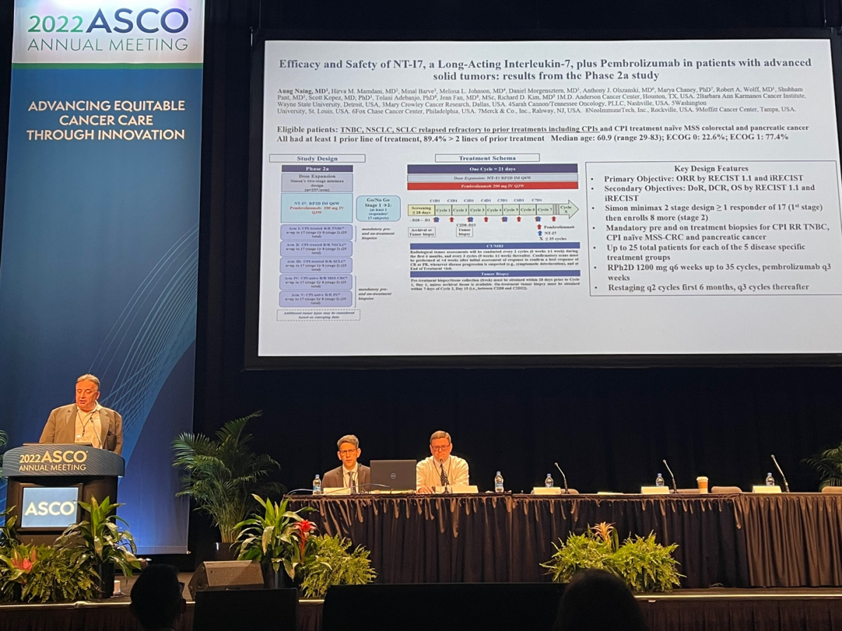 ▲네오이뮨텍 NIT-110 2a 임상에 대한 포스터 디스커션 세션 발표가 진행되고 있다. (사진제공=네오이뮨텍)