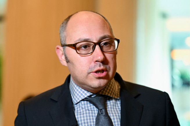 ▲12일(현지시간) 드미트로 세닉 우크라이나 외무차관이 아시아안보회의(샹그릴라 대화)가 열린 싱가포르에서 로이터통신과 인터뷰하고 있다. 싱가포르/로이터연합뉴스