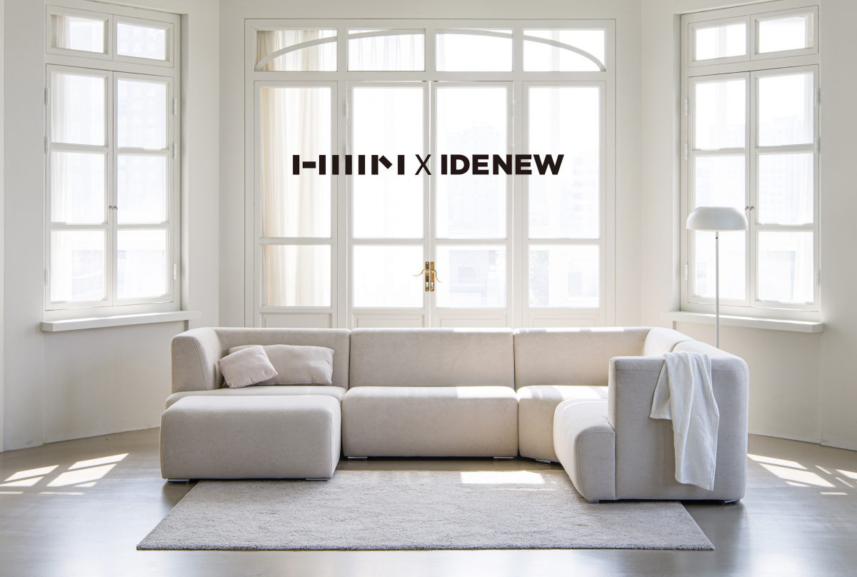 ▲한샘은 17일 가구 브랜드 아이데뉴와 4종의 콜라보 제품을 출시했다. 신제품 4종 중 '멜티 패브릭모듈 소파'. 
 (사진제공=한샘)