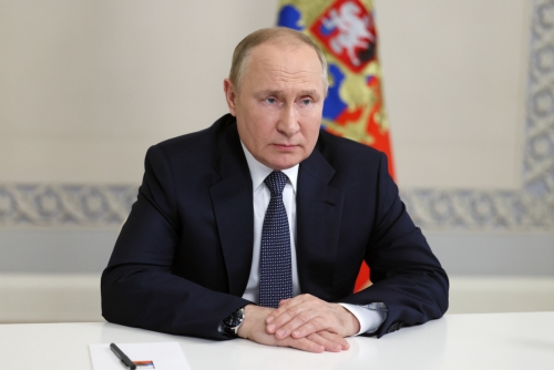 ▲블라디미르 푸틴 러시아 대통령이 22일(현지시간) 화상으로 진행된 브릭스 정상회의에 참여하고 있다. 모스크바/타스연합뉴스
