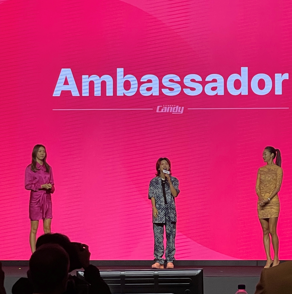 ▲30일 피트니스캔디 출범식에서 피트니스캔디 엠버서더를 소개하고 있다. 왼쪽부터 모델 한혜진 씨, 안무가 아이키 씨, 배우 최여진 씨 (강태우 기자 burning@)