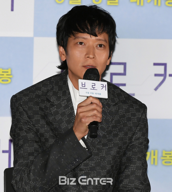 ▲배우 강동원이 지난 5월 31일 오후 서울 용산CGV에서 열린 영화 '브로커' 언론 기자간담회에 참석했다.(비즈엔터DB)