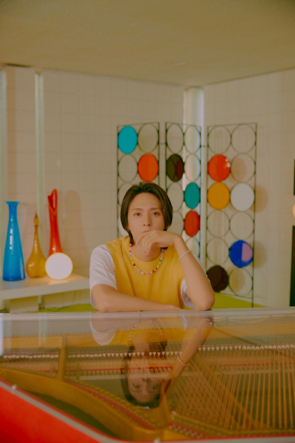 ▲손동운(사진 = 어라운드어스 제공)