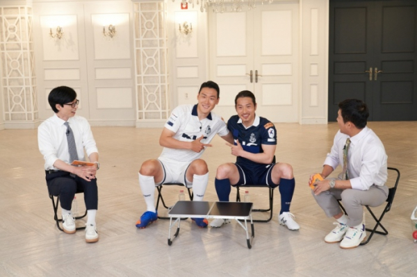 ▲축구선수 김선민, 김원식(사진제공=tvN)