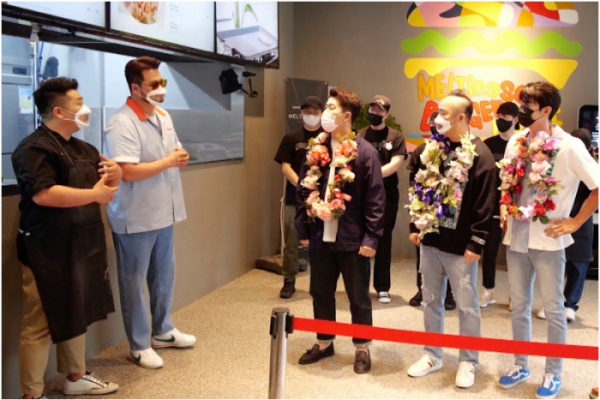 ▲김태우 햄버거 가게(사진제공=KBS)