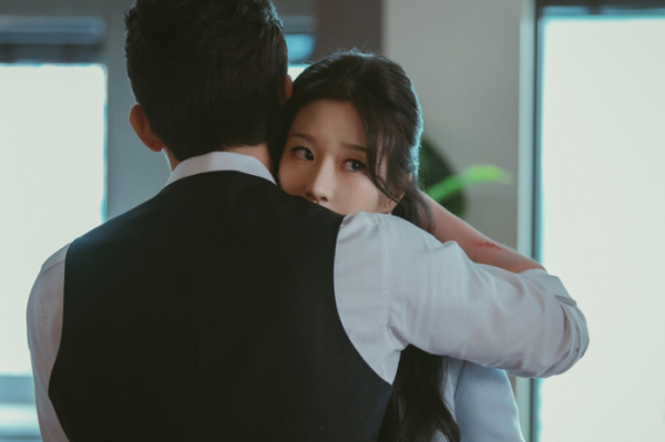 ▲'이브' (사진제공=tvN)