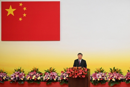 ▲시진핑 중국 국가주석이 1일 홍콩 신임 행정장관 취임식에서 연설하고 있다. 홍콩/AFP연합뉴스
