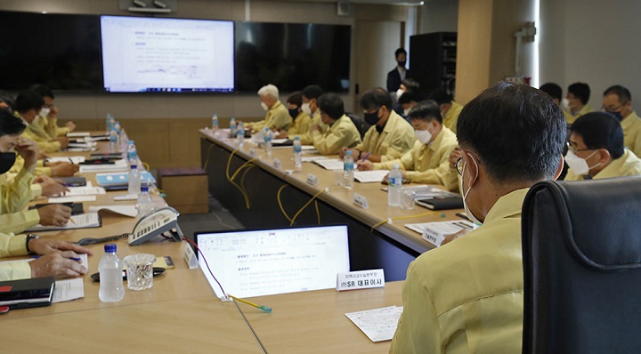 ▲이종국 SR 대표이사는 4일 본사에서 대전조차장역 인근 탈선사고 대책 점검회의를 주재하고 있다. (사진제공=SR)