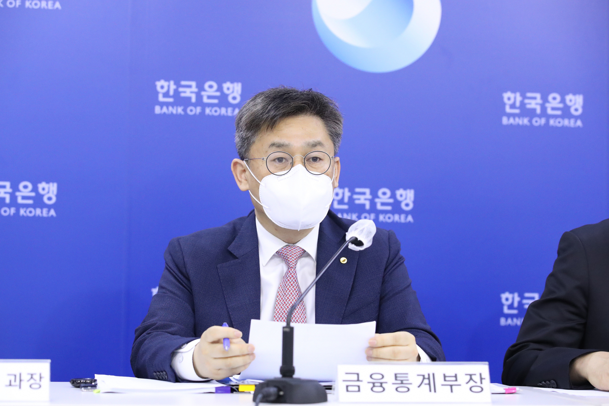 ▲김영환 한국은행 금융통계부장이 7일 오전 서울 중구 한국은행에서 2022년 5월 국제수지(잠정)의 주요 특징을 설명하고 있다. (한국은행)