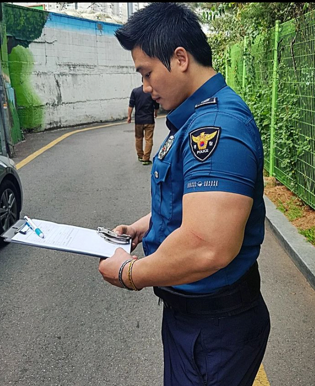 ▲(박성용 경위 인스타그램 캡처)