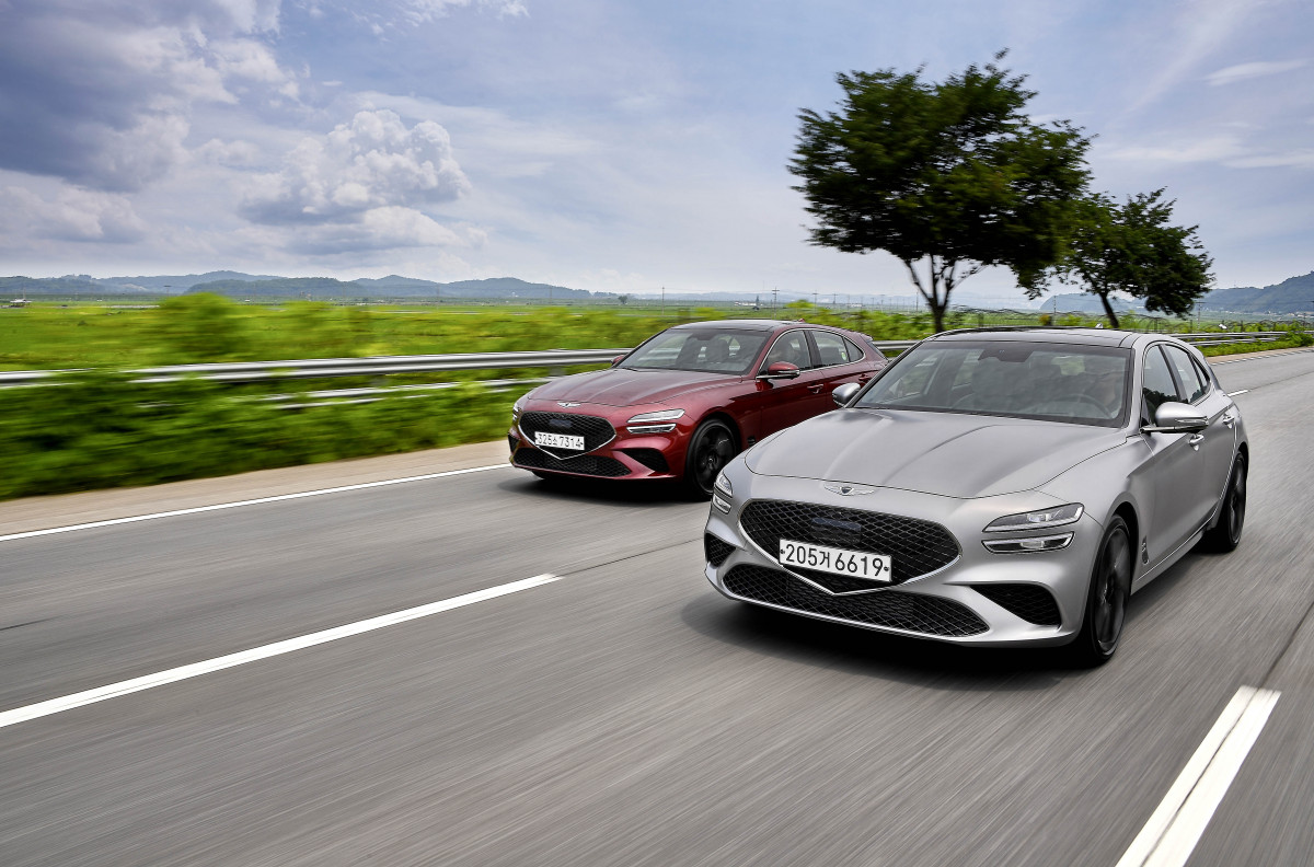 ▲일본 토요타는 고급차 브랜드 렉서스 출범 초기 "세단과 SUV 이외에는 만들지 않겠다"고 호언했다. 그러나 이제 해치백은 물론 미니밴까지 시도 중이다. 제네시스는 시장의 이런 실수를 반면교사 삼아 본격적인 차종 다양화에 나섰다. 그리고 그 출발선에 G70 슈팅 브레이크를 내세웠다.  (사진제공=제네시스)