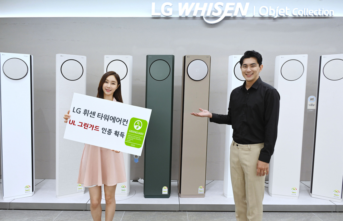 ▲LG 휘센 타워 에어컨이 국내 스탠드형 에어컨 최초로 ‘UL 그린가드 골드’ (GREENGUARD GOLD) 인증을 받았다. (사진제공=LG전자)
