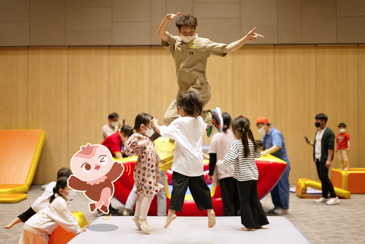 ▲전문 강사진과 함께 하는 ‘우디를 도와줘’ 프로그램
