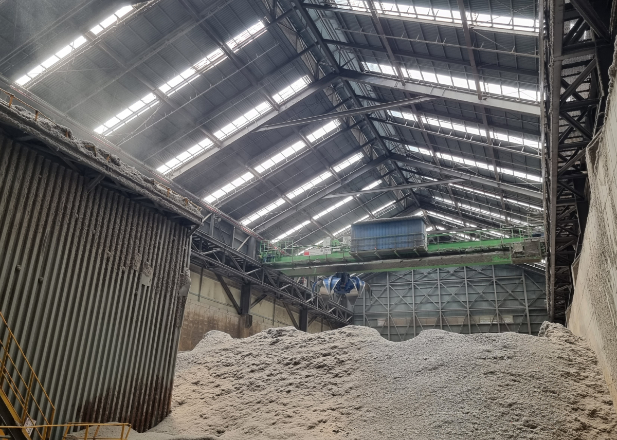 ▲18일 충청북도 단양군에 위치한 한일시멘트 단양공장 내 순환자원 저장고. (심민규 기자 wildboar@)