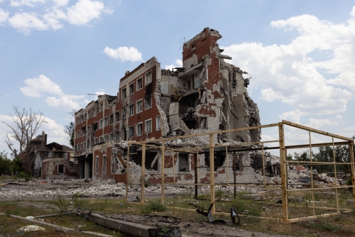 ▲우크라이나 루비즈네에 위치한 건물이 러시아의 포격으로 파괴됐다. 루비즈네/타스연합뉴스

