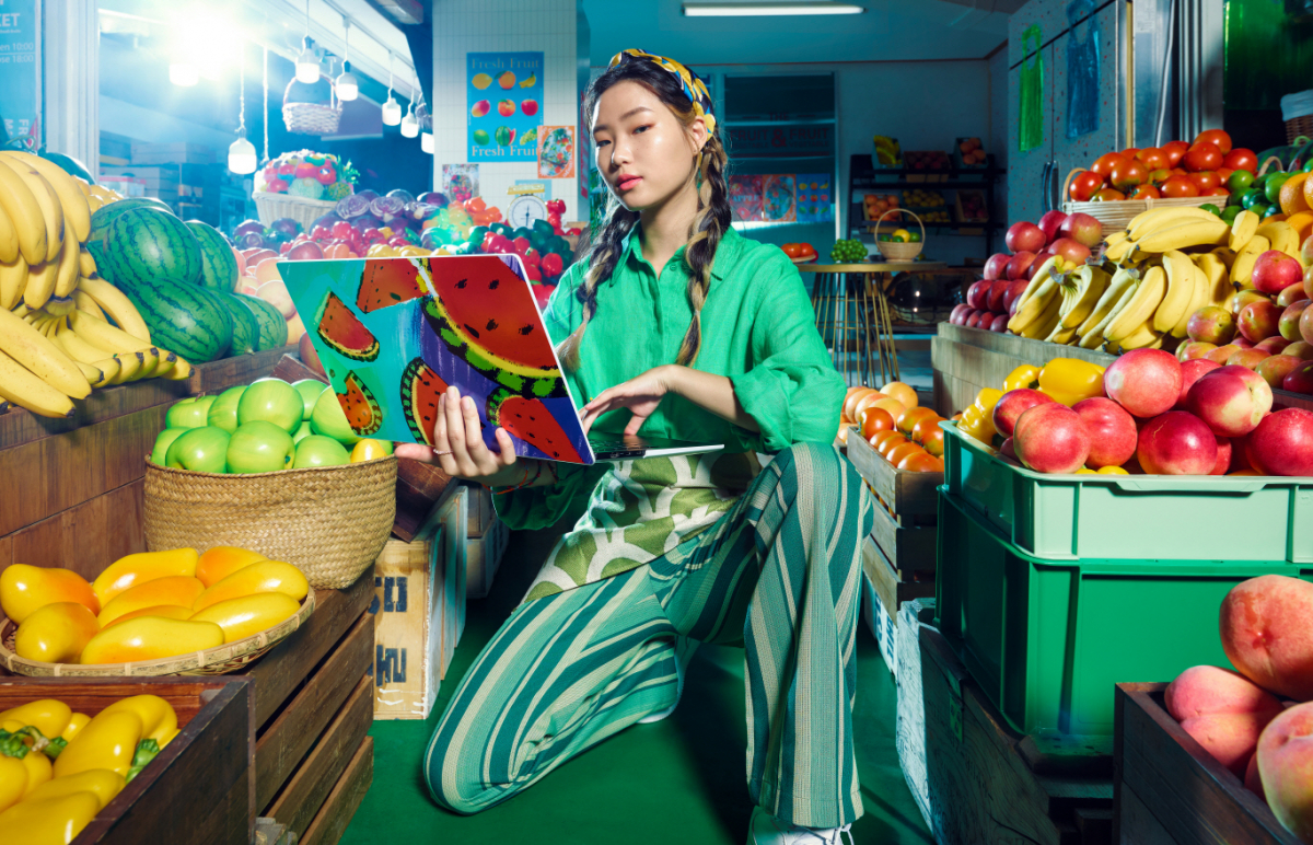 ▲삼성전자가 '갤럭시 북 아트 프로젝트'를 오는 25일부터 삼성닷컴과 삼성 디지털프라자 홍대본점에서 진행한다. (사진제공=삼성전자)