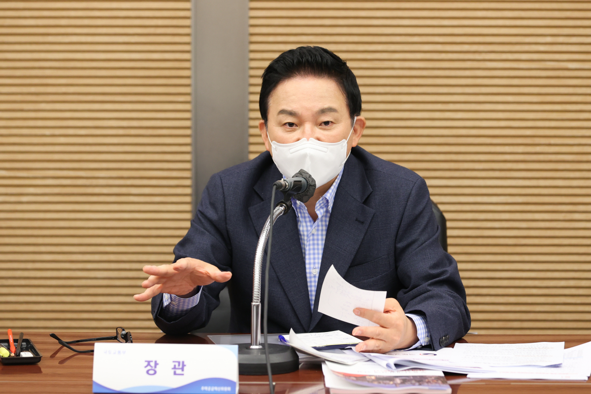 ▲24일 열린 ‘제3차 주택공급 혁신위원회’에 참석한 원희룡 국토부 장관 (사진제공=국토교통부)