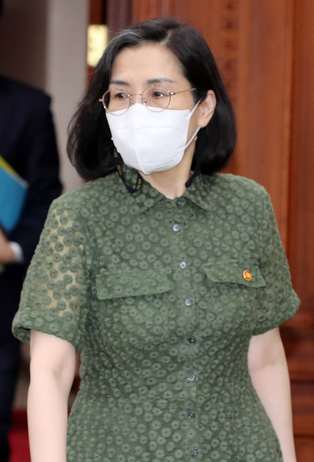 ▲김현숙 여성가족부 장관이 3일 서울 종로구 정부서울청사에서 열린 '제3차 비상경제장관회의'에 참석하고 있다. (조현욱 기자 gusdnr8863@)