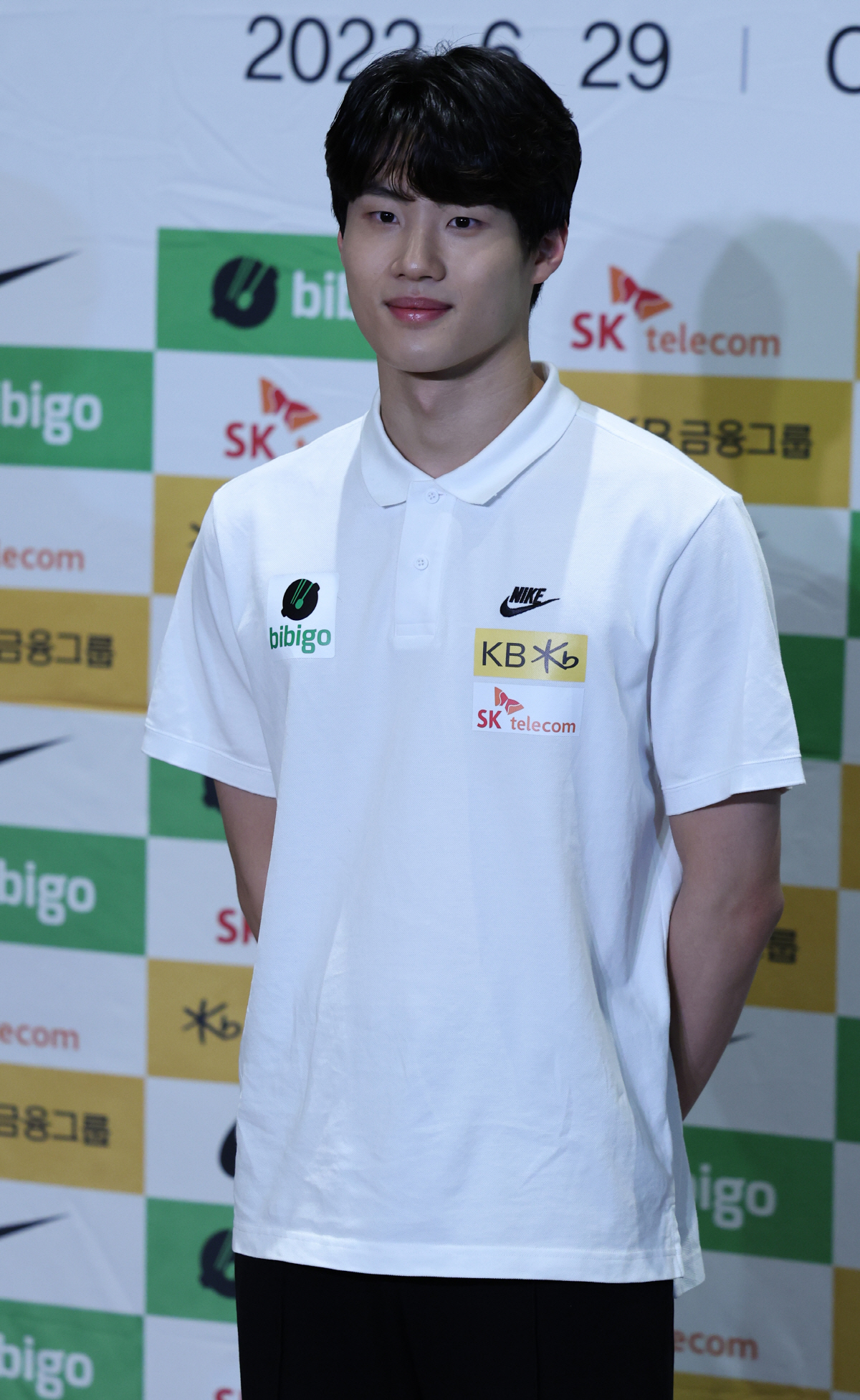 ▲(연합뉴스) 수영 국가대표 황선우가 6월 29일 서울 강남구 CGV 청담씨네시티에서 세계수영선수권 은메달 기념 기자간담회를 하고 있다.