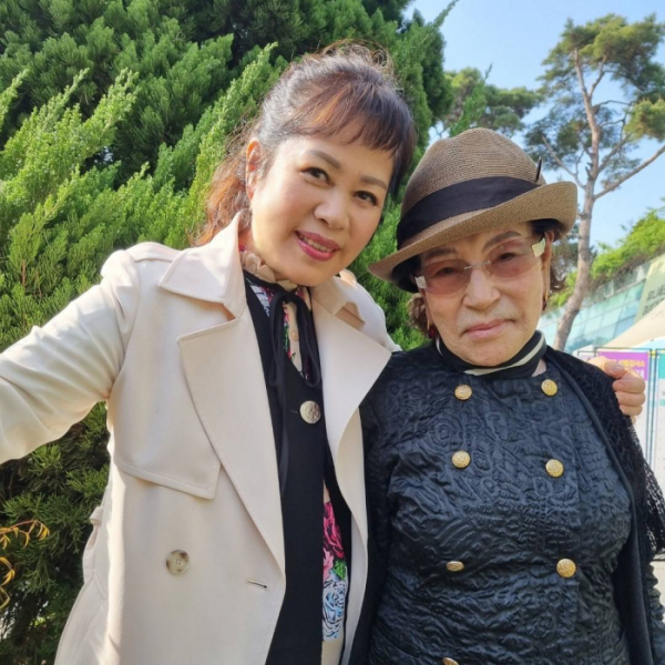 ▲이자연, 오정심(사진제공=대한가수협회)