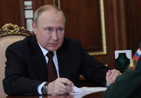 ▲블라디미르 푸틴 러시아 대통령이 4일 모스크바에서 회의를 열고 있다. 모스크바/EPA연합뉴스
