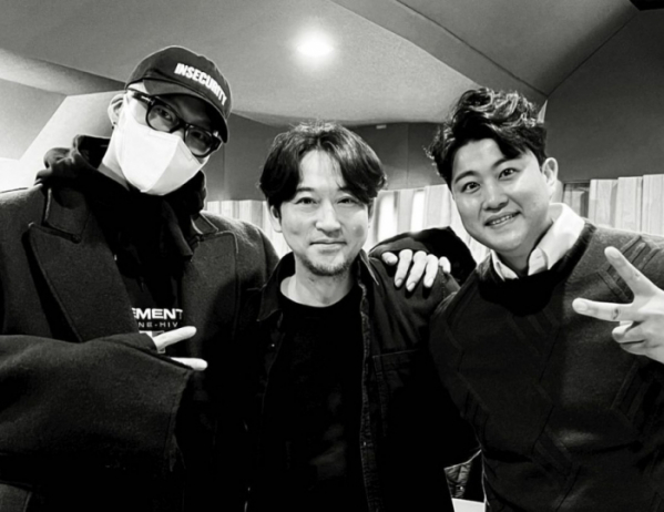 ▲이루마(가운데)와 김호중(오른쪽)(사진제공=SNS)