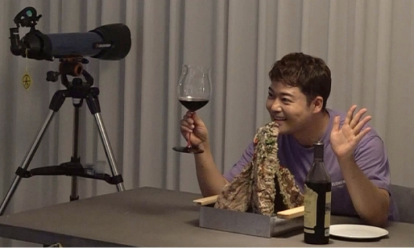 ▲'나혼자산다' 전현무가 태국식 뼈찜 랭쌥을 만든다.(사진제공=MBC)