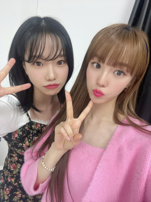 ▲조유리X나나(사진=엔브이(NV)엔터테인먼트 제공)