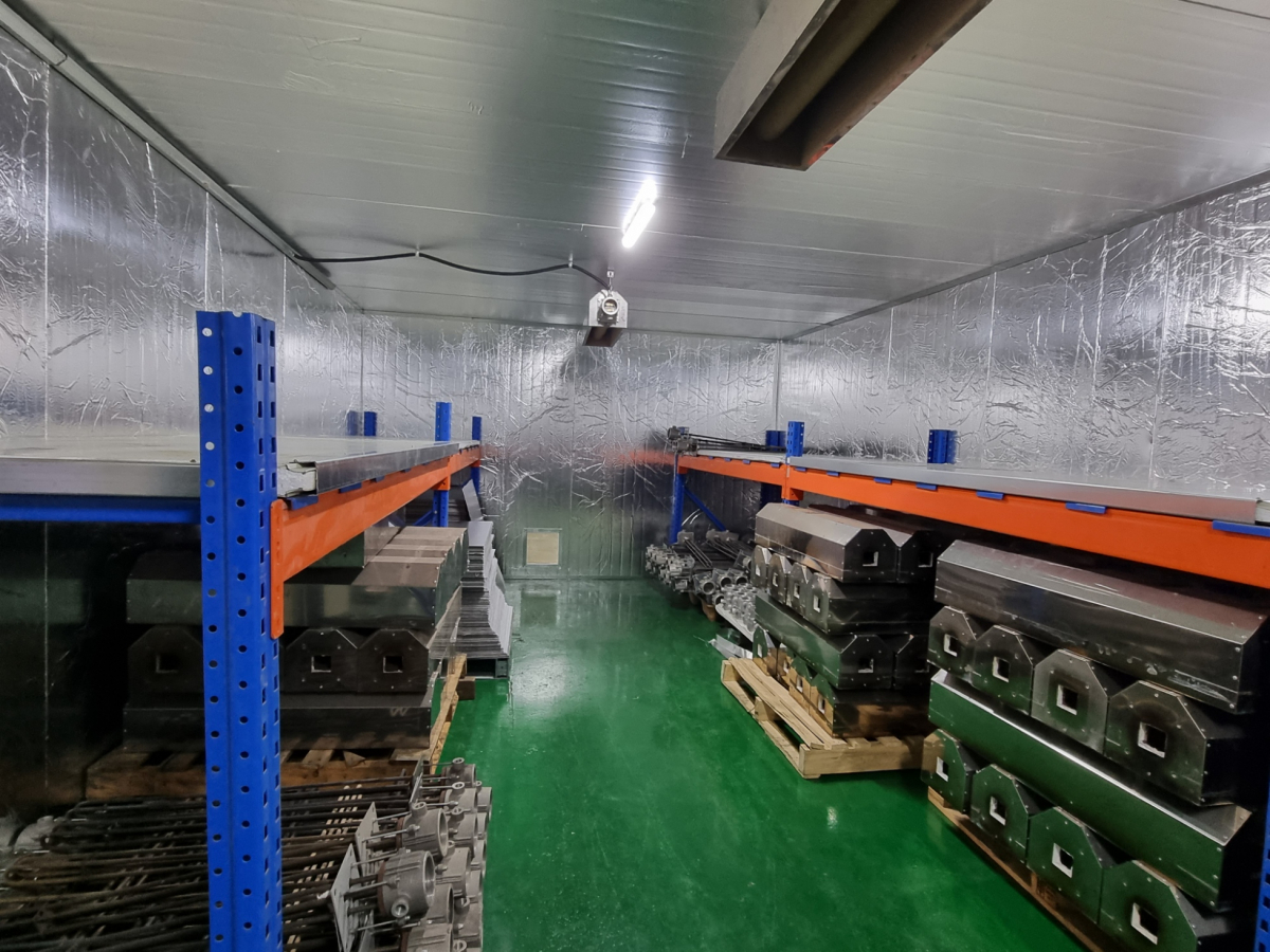 ▲1일 부산시 강서구 녹산국가산업단지에 위치한 산업용 건조기 기업 쓰리텍 공장에서 생산된 복사파 건조기. (심민규 기자 wildboar@)