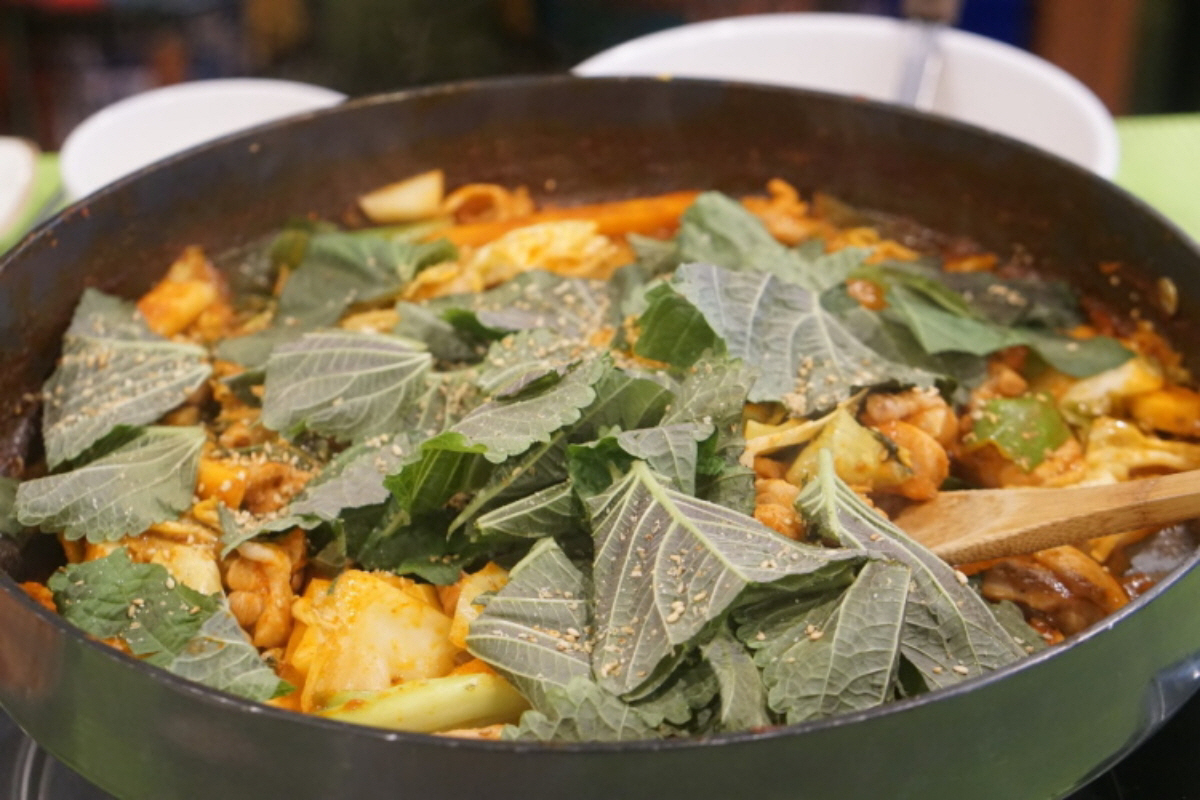 ▲(출처=네이버 ‘청춘꿀벅지닭갈비’ 업체제공사진)