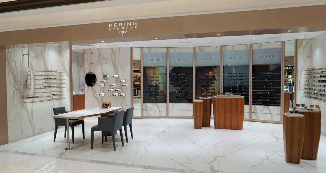 ▲롯데면세점의 '케어링 아이웨어' 부티크.  (사진제공=롯데면세점)