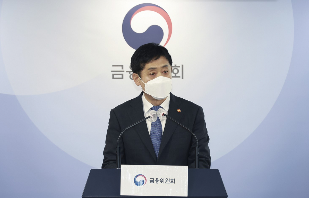 ▲김주현 금융위원장이 8일 오전 서울 종로구 정부서울청사 에서 금융위원회 업무보고 브리핑을 하고 있다. (금융위원회)