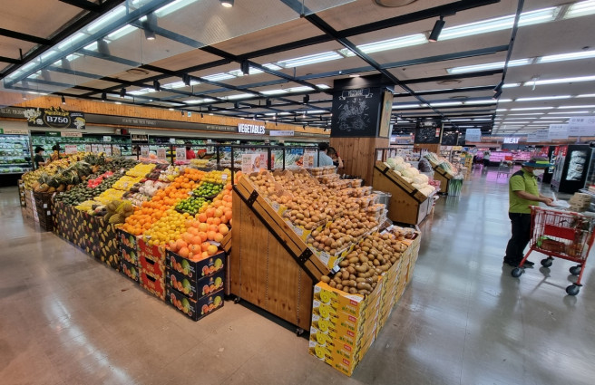 ▲리뉴얼을 마친 제주점 신선매장 전경(사진제공=롯데마트)