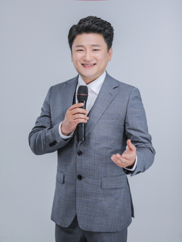 ▲현진우(사진제공=KDH엔터테인먼트 )