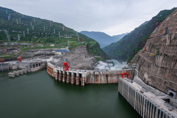 ▲중국 쓰촨성과 윈난성에 걸쳐 있는 바이허탄 수력발전소. 신화뉴시스