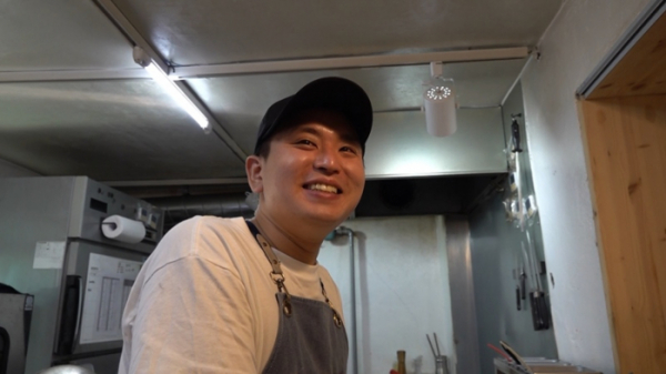 ▲'생활의 달인' 신흥시장 데칼코마니 사장(사진제공=SBS)