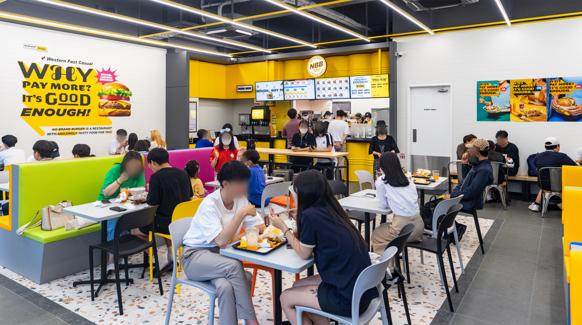 ▲노브랜드 버거 대전시청점. (사진제공=신세계푸드)