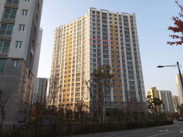 ▲경기 김포시 구래동 6887-1 호반베르디움더레이크2차 203동 14층 1402호 (사진제공=지지옥션)