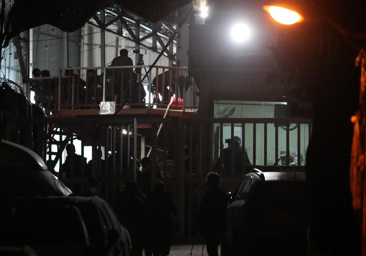 ▲전광훈 목사가 이끄는 사랑제일교회에 대한 5차 명도집행이 또다시 무산되고 경찰과 집행인력이 철수한 지난해 11월 5일 오후 서울 성북구 사랑제일교회 앞이 한산해진 모습이다.(뉴시스)