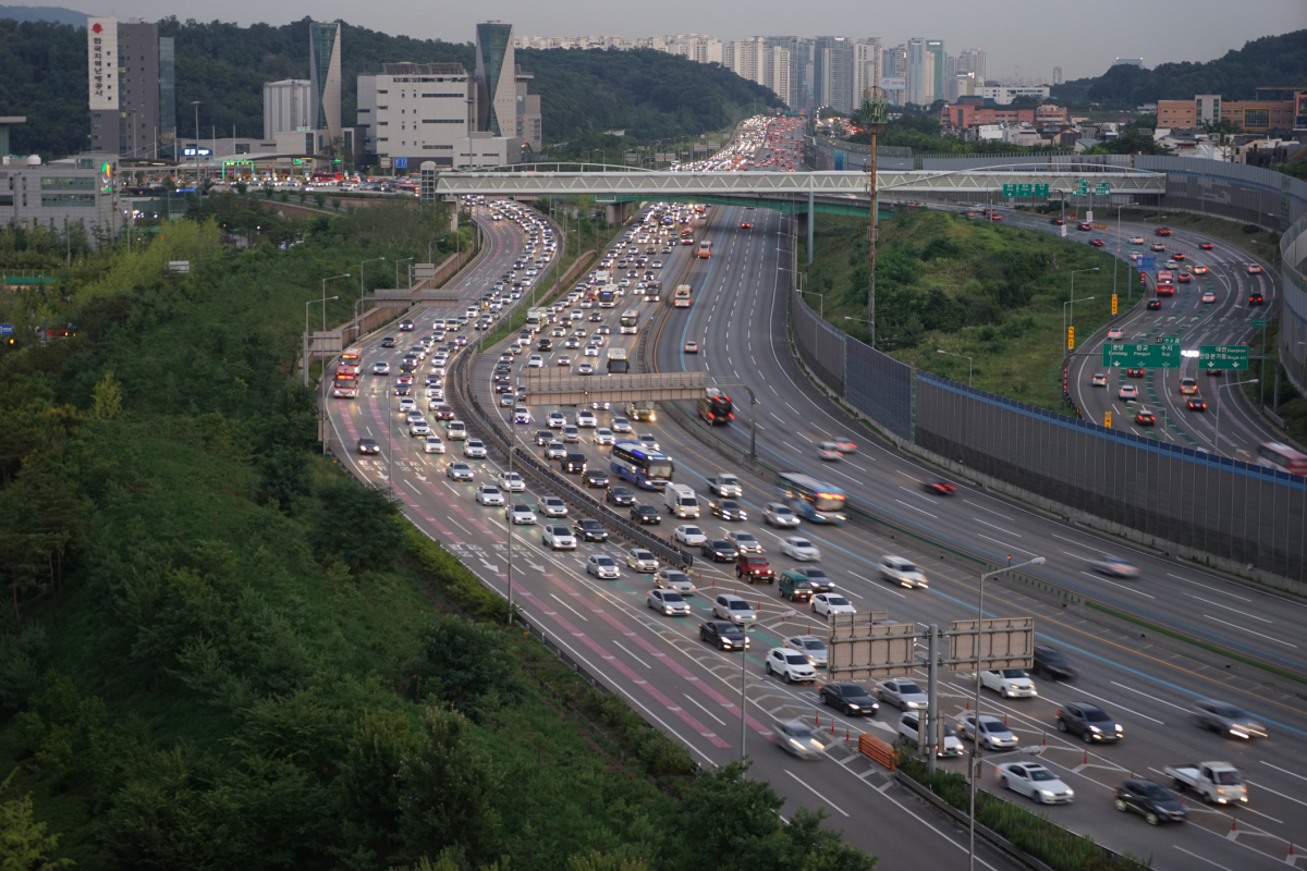 ▲귀향길 귀성길 고속도로의 모습. (사진제공=한국자동차매매사업조합연합회)