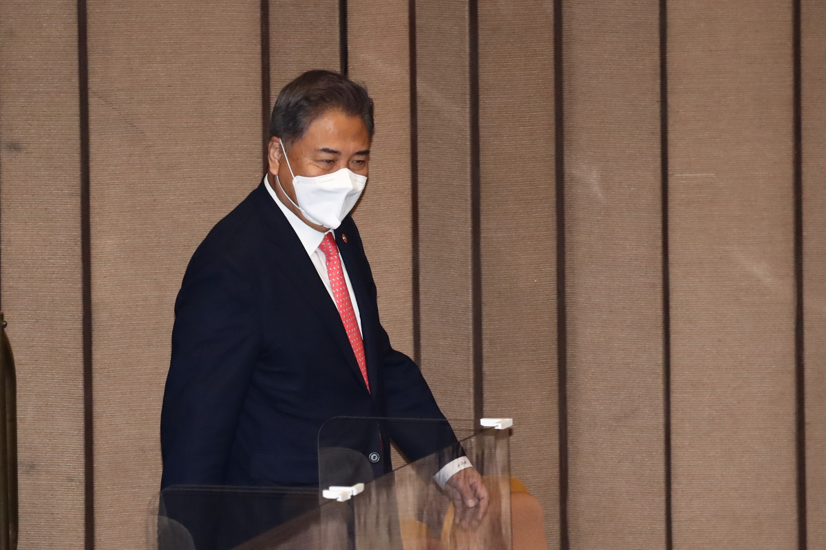 ▲박진 외교부 장관이 29일 오전 국회에서 열린 본회의에 출석하고 있다.  (연합뉴스)