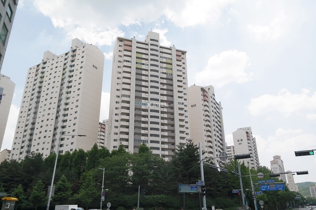 ▲경기 군포시 산본동 '세종주공 6단지' 전경 (사진출처=네이버 부동산)