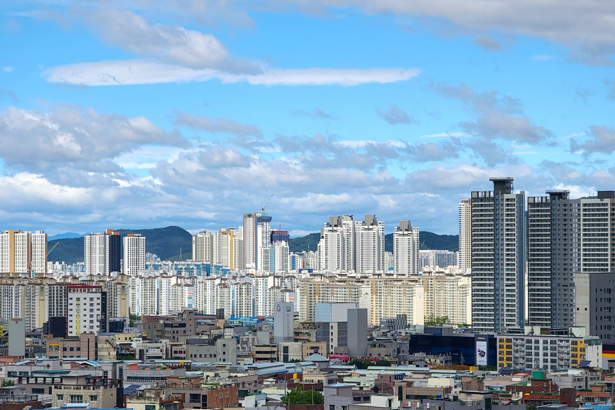 ▲대구 남구 대명동 앞산해넘이전망대에서 바라본 대구 도심의 모습 (뉴시스)