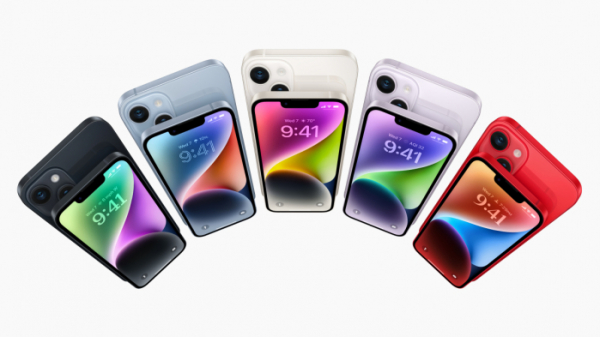 ▲아이폰14 제품 이미지. 아이폰14와 아이폰14 플러스는 △미드나이트 △블루 △스타라이트 △퍼플 △프로덕트 레드 색상으로 출시된다.  (사진제공=애플)