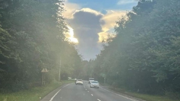 ▲엘리자베스 2세 여왕이 서거한 8일(현지시각) 영국에서 포착된 구름. (출처=리앤 베델 페이스북 캡처)